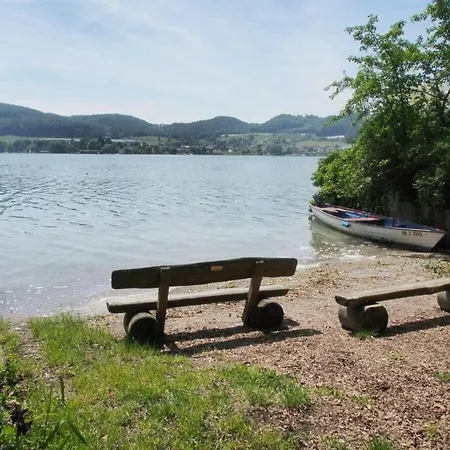 Hébergement de vacances Raised Ground Floor Comfortable Ohningen