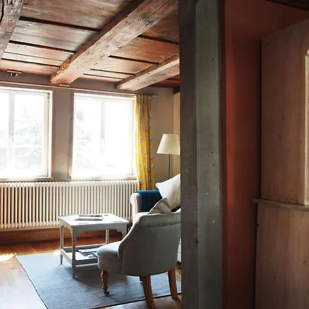 Raised Ground Floor Comfortable Hébergement de vacances Ohningen